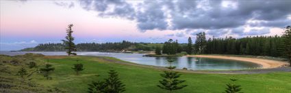 Emily Bay - Norfolk Island (PBH4 00 18898)